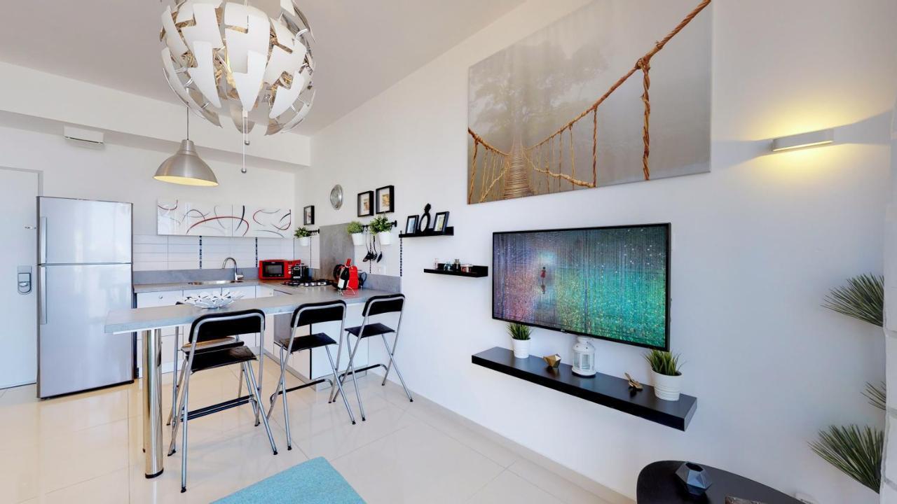 Stylish 1Br Flat For 4 Ppl In Allenby By Holyguest Tel Aviv Luaran gambar